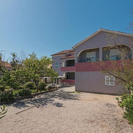 Nice Apartment In Zadar With Kitchen Exteriör bild