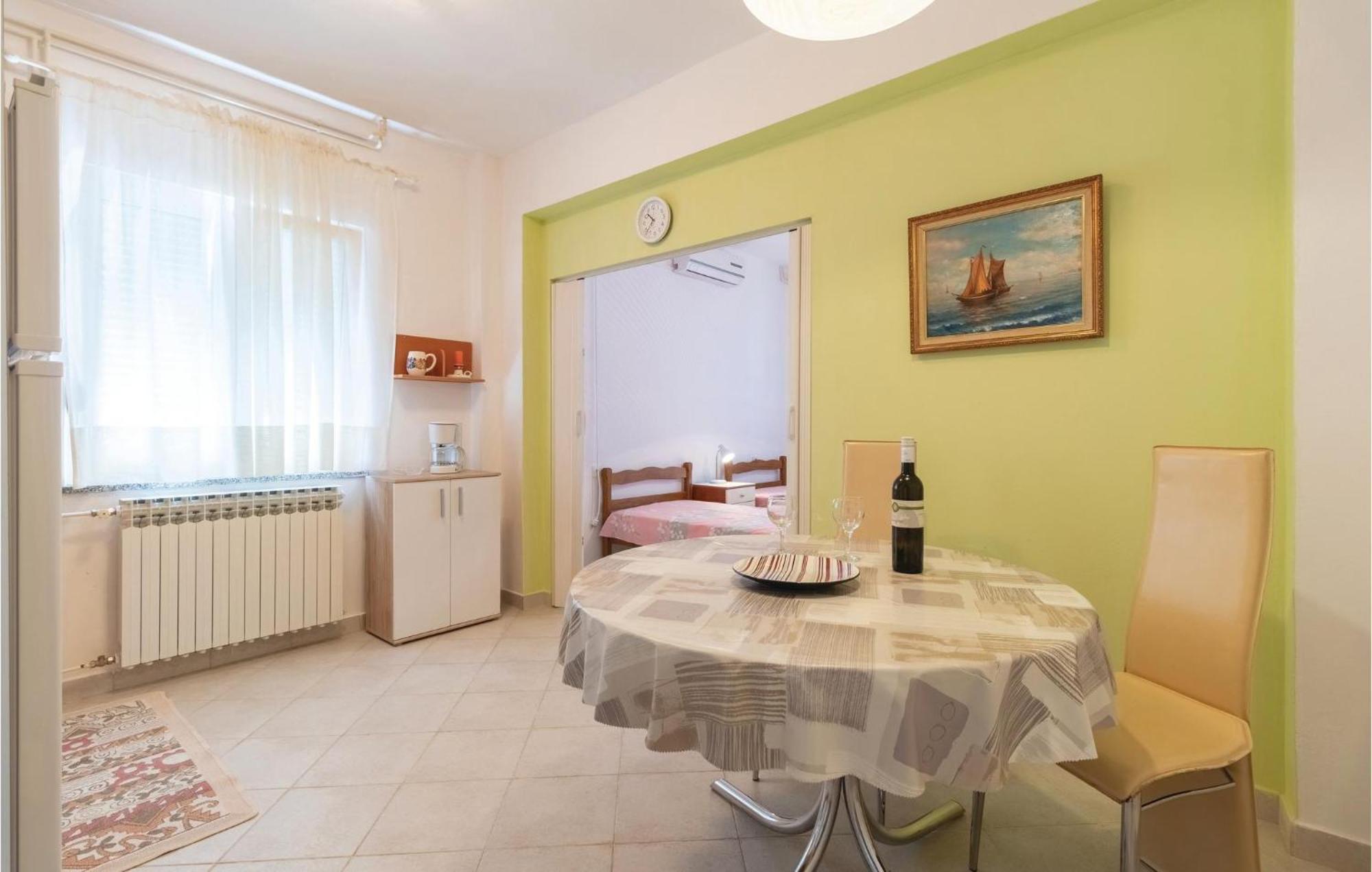 Nice Apartment In Zadar With Kitchen Exteriör bild